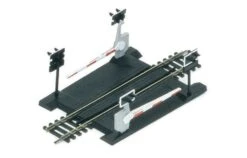 Hornby R645 Level Crossing, Single Track OO Gauge