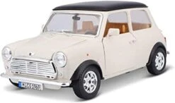 Bburago 12036 Mini Cooper (1969) 1:18 Scale Diecast Model
