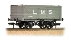Graham Farish 377-087 7 Plank End Door Wagon LMS Grey