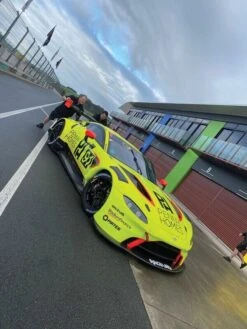 Scalextric C4446 Aston Martin GT3 Vantage – Penny Homes Racing – Ronan Murphy Slot Car