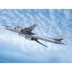 Trumpeter 01609 Tu-142MR Bear J (Naval Version) Model Kit 1:72 Scale